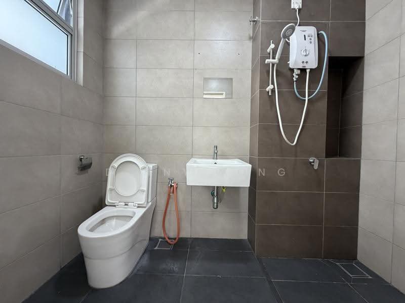 2-storey Terraced House for Rent in Kota Emerald (Rawang) - Danny Wong - Bathroom - PropertyGuru.com.my