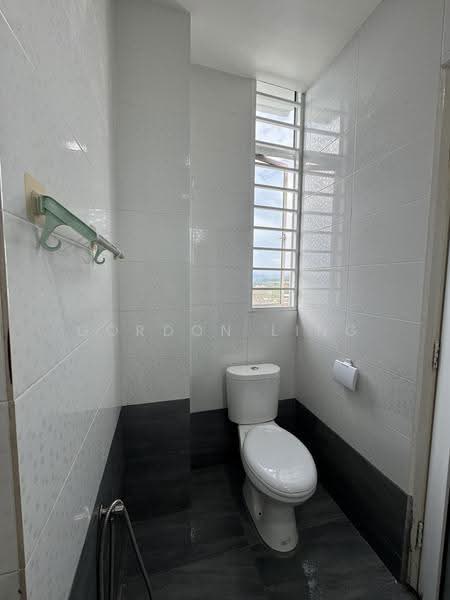 Kondominium untuk Disewa di Mahkota Garden - Gordon Ling - Bathroom - PropertyGuru.com.my