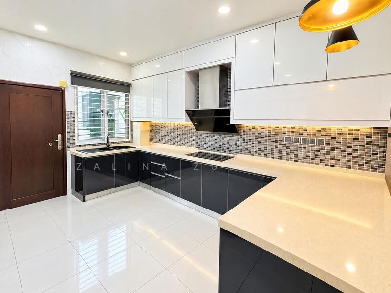 Terraced House for Sale in Denai Alam (Shah Alam) - Zalina Zubaidi - Kitchen - PropertyGuru.com.my