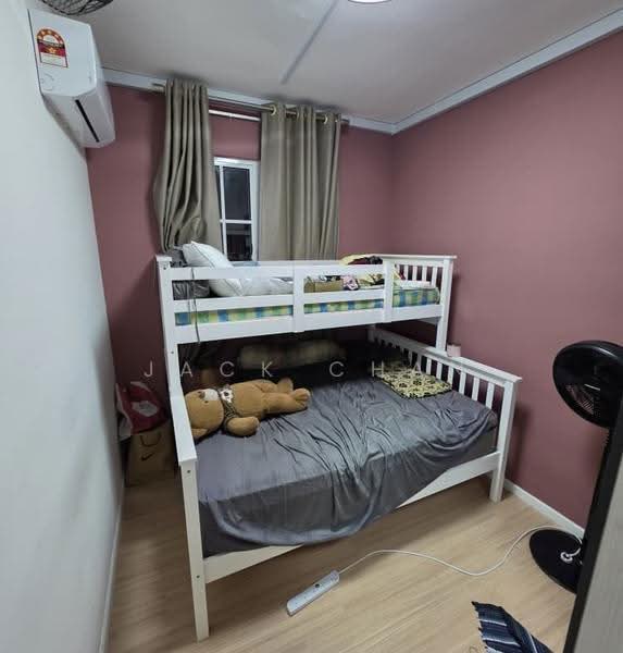 Kediaman Servis untuk Dijual di Tuan 2egacy - Jack Chan - Bedroom - PropertyGuru.com.my