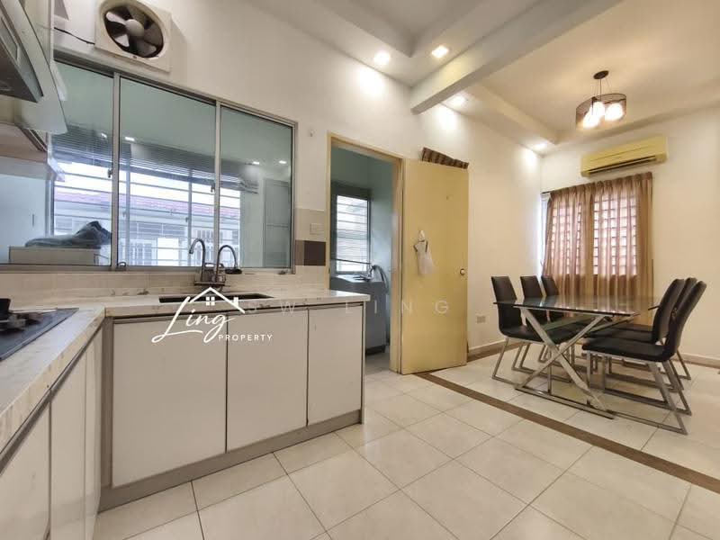 2-storey Terraced House for Rent in Setia Impian (Setia Alam) - SW Ling - Kitchen - PropertyGuru.com.my