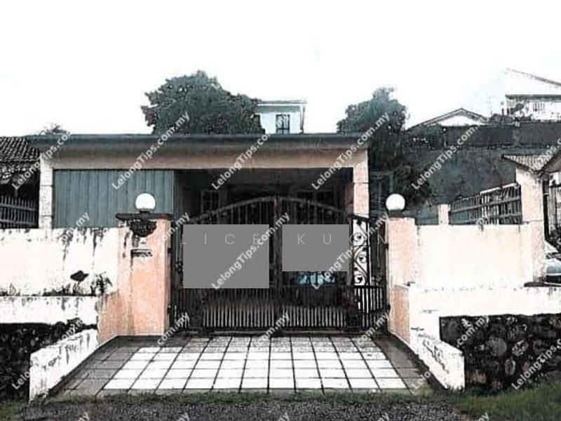 2-storey Terraced House for Sale in Seksyen 22 (Petaling Jaya) - Alice Kuon - Exterior - PropertyGuru.com.my
