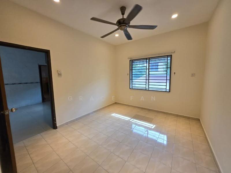 2-storey Terraced House for Sale in Taman Kampung Majid (Kluang) - Grace Fan - PropertyGuru.com.my