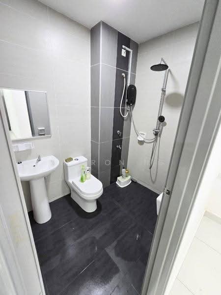 2-storey Terraced House for Sale in Skudai (Johor) - Sharon Ng - Bathroom - PropertyGuru.com.my