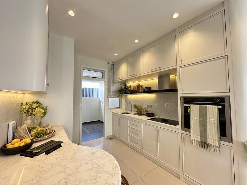 Rumah Teres 2-Tingkat untuk Dijual di Mutiara Rini (Skudai) - Jasper Eyo - Kitchen - PropertyGuru.com.my