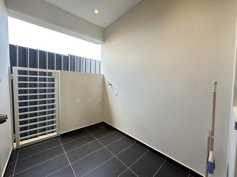 Rumah Teres 2-Tingkat untuk Dijual di Mutiara Rini (Skudai) - Jasper Eyo - Exterior - PropertyGuru.com.my