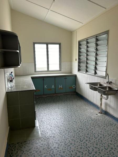 Semi-Detached House for Sale in Bandar Taiping (Taiping) - Ah Kah Ong - Kitchen - PropertyGuru.com.my