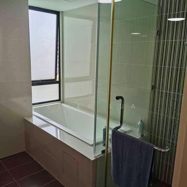 Condominium for Sale at The Straits View Condominium - Vlien Lua - PropertyGuru.com.my