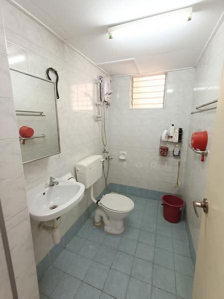 Rumah Bandar untuk Dijual di Bukit Rimau (Shah Alam) - Irene Looi - Bathroom - PropertyGuru.com.my