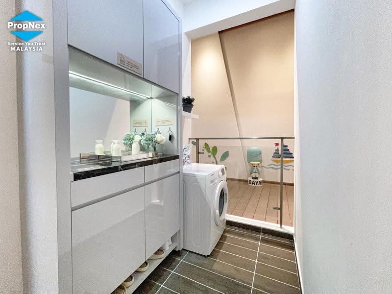 Condominium for Sale at Bay Laurel @ Country Garden Danga Bay - Kevin Tan - Balcony - PropertyGuru.com.my