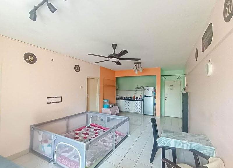 Apartment for Sale at Pangsapuri Subang Suria - Azzad Zarull - Living Room - PropertyGuru.com.my