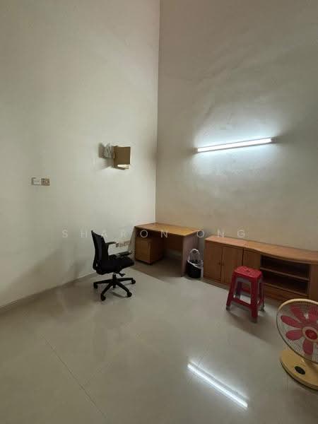 2-storey Terraced House for Rent in Taman Mount Austin (Tebrau) - Sharon Ong - Study - PropertyGuru.com.my