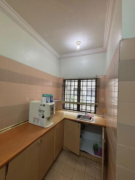 2-storey Terraced House for Rent in Taman Mount Austin (Tebrau) - Sharon Ong - Kitchen - PropertyGuru.com.my