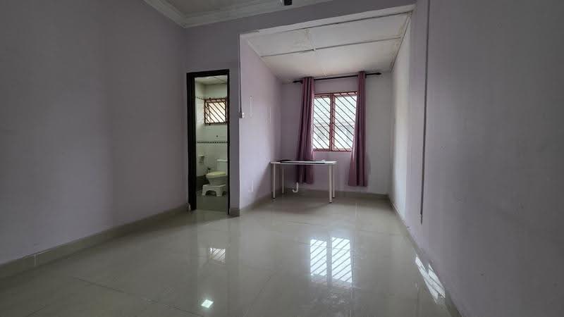 Rumah Teres untuk Dijual di Kota Kemuning (Shah Alam) - J J - Bathroom - PropertyGuru.com.my