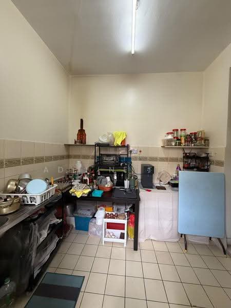 Rumah Teres 2-Tingkat untuk Dijual di Putra Heights (Subang Jaya) - Adeline Teh - Kitchen - PropertyGuru.com.my