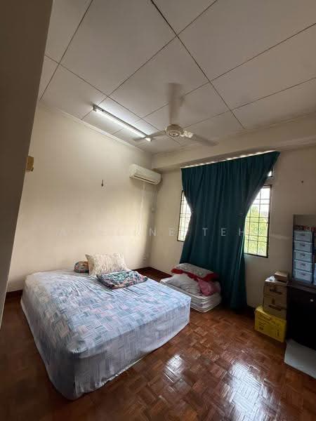 Rumah Teres 2-Tingkat untuk Dijual di Putra Heights (Subang Jaya) - Adeline Teh - Bedroom - PropertyGuru.com.my