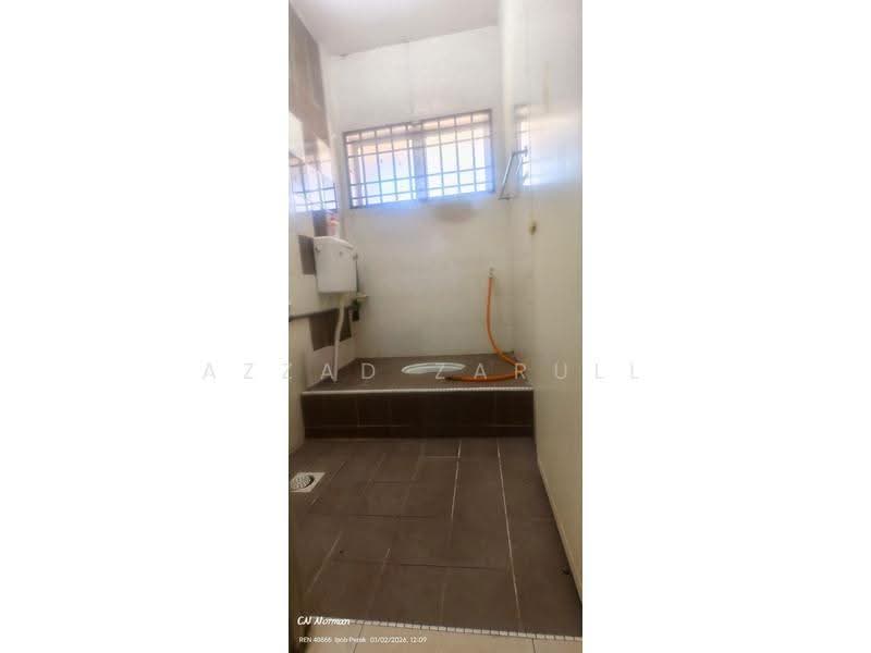 1-storey Terraced House for Sale in Halaman Meru Permai (Ipoh) - Azzad Zarull - Bathroom - PropertyGuru.com.my