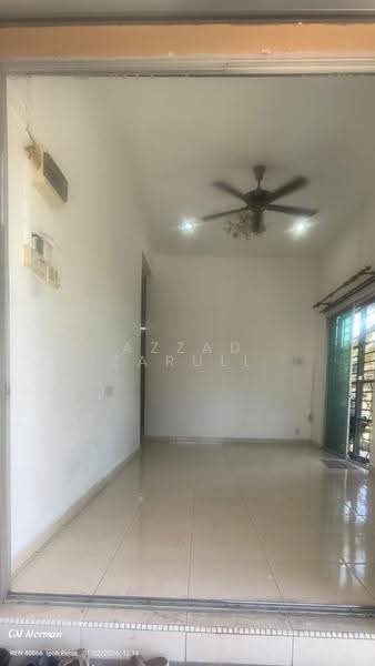 1-storey Terraced House for Sale in Halaman Meru Permai (Ipoh) - Azzad Zarull - Living Room - PropertyGuru.com.my