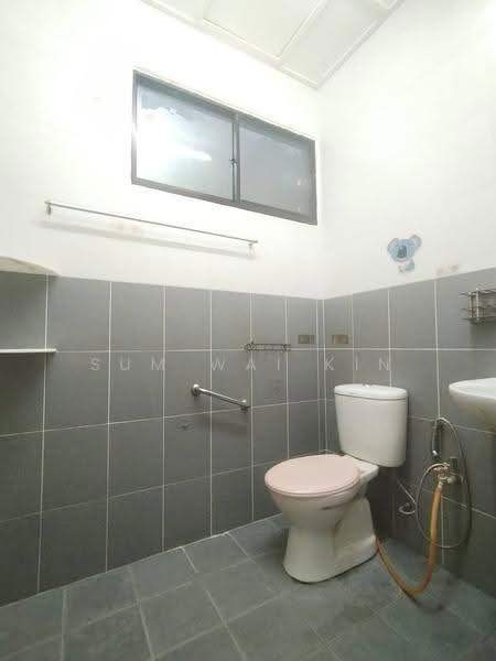 Rumah Teres 1-Tingkat untuk Disewa di Ipoh Garden (Ipoh) - Sum Wai Kin - Bathroom - PropertyGuru.com.my