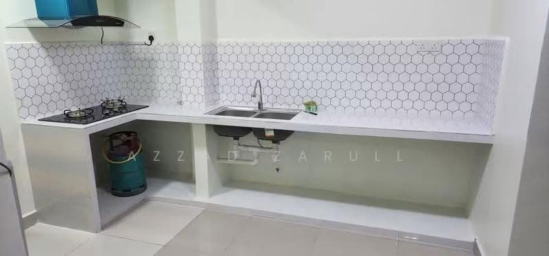 Pangsapuri untuk Disewa di Putra Suria Residence - Azzad Zarull - Kitchen - PropertyGuru.com.my