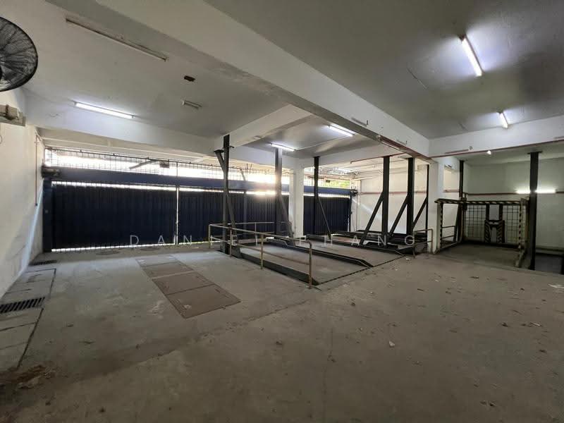 Kedai / Pejabat untuk Disewa di George Town (Penang) - Daniel Phang - Car Park - PropertyGuru.com.my