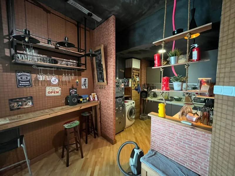 Service Residence for Sale at Regalia Residence - Johnson Ho - Kitchen - PropertyGuru.com.my