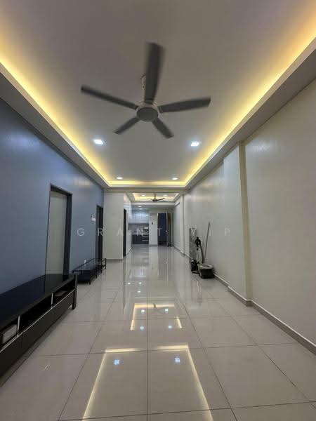 Apartment for Sale at Mahkota Residence - Grant Yip - Living Room - PropertyGuru.com.my