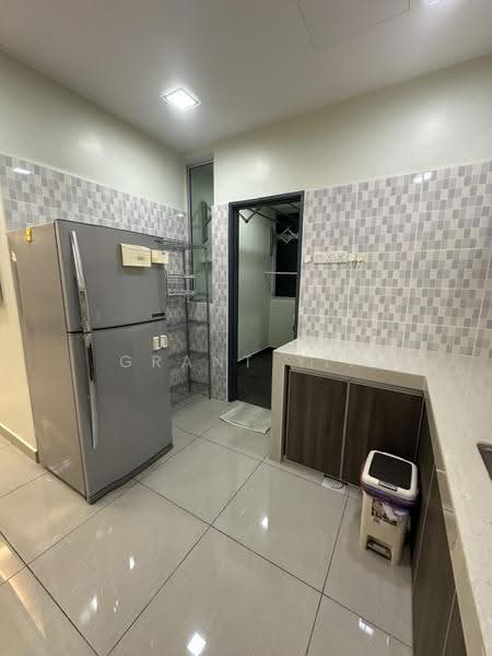 Apartment for Sale at Mahkota Residence - Grant Yip - Kitchen - PropertyGuru.com.my