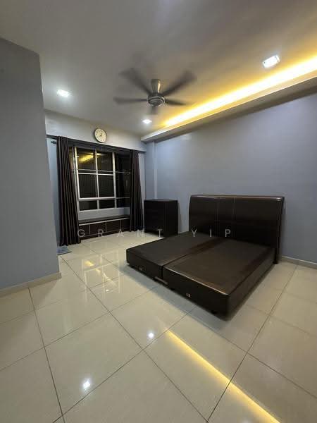 Apartment for Sale at Mahkota Residence - Grant Yip - Bedroom - PropertyGuru.com.my