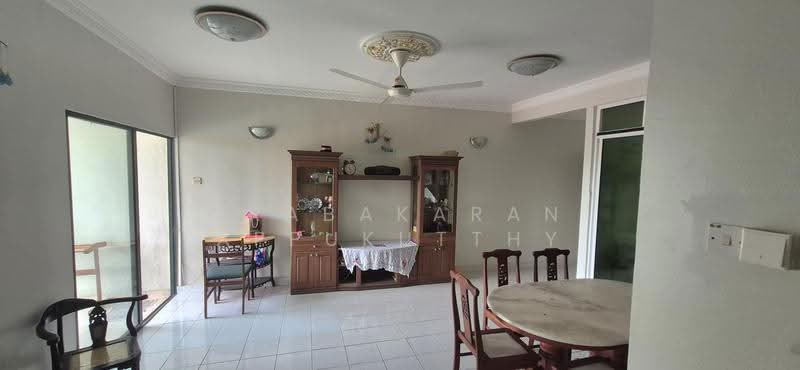 Pangsapuri untuk Dijual di Pangsapuri Subang Impian - Prabakaran Appukutthy - Living Room - PropertyGuru.com.my