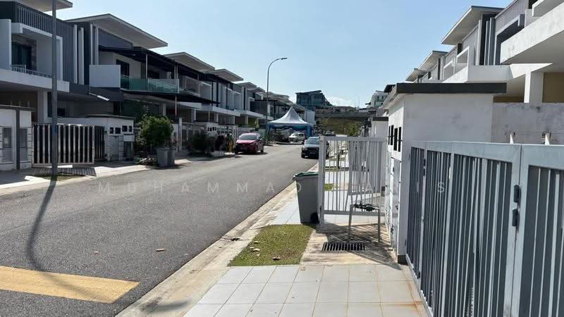 Rumah Teres 2-Tingkat untuk Dijual di Seremban (Negeri Sembilan) - Muhammad Faris - Exterior - PropertyGuru.com.my