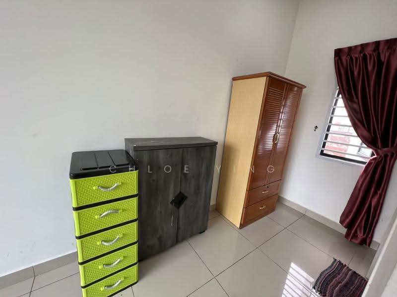 Kediaman Servis untuk Dijual di Greenfield Regency - Chloe Ying - Bedroom - PropertyGuru.com.my