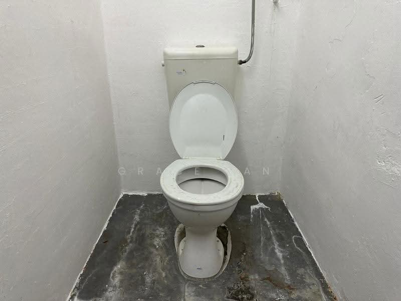 Rumah Teres 2-Tingkat untuk Dijual di Taman Perwira Jaya (Kluang) - Grace Fan - PropertyGuru.com.my
