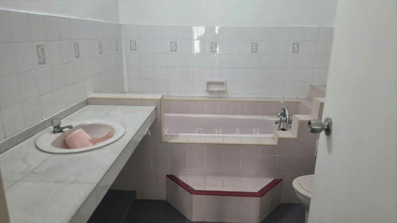 Rumah Teres 2-Tingkat untuk Dijual di Bandar Sunway (Sunway) - Max Chan - Bathroom - PropertyGuru.com.my