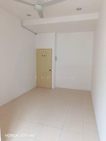 Rumah Teres 2.5-Tingkat untuk Dijual di Bandar Baru Tambun (Tambun) - Jeff Tan - Interior - PropertyGuru.com.my