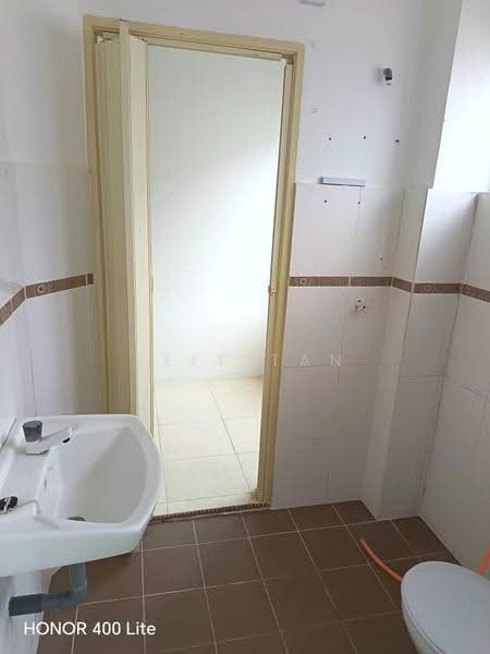 Rumah Teres 2.5-Tingkat untuk Dijual di Bandar Baru Tambun (Tambun) - Jeff Tan - Bathroom - PropertyGuru.com.my