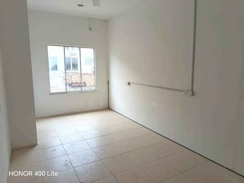 Rumah Teres 2.5-Tingkat untuk Dijual di Bandar Baru Tambun (Tambun) - Jeff Tan - Interior - PropertyGuru.com.my
