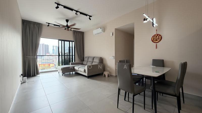 Kediaman Servis untuk Disewa di D'Ivo - Jason Lai - Living Room - PropertyGuru.com.my