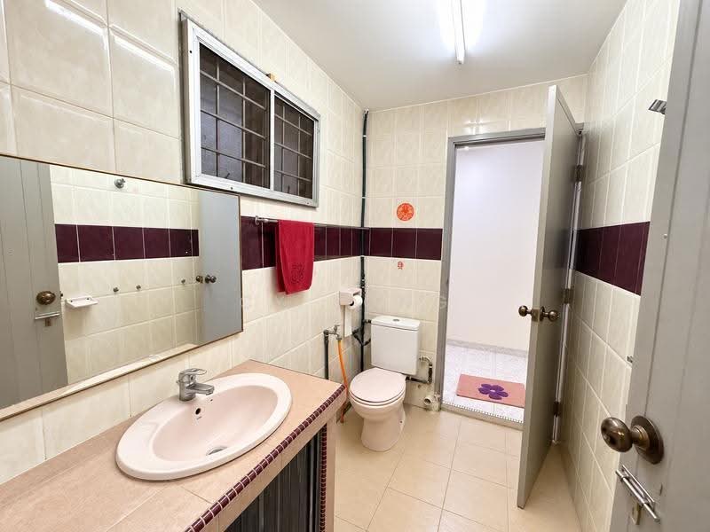 2-storey Terraced House for Sale in Ampang Jaya (Ampang) - CY Yong - Bathroom - PropertyGuru.com.my