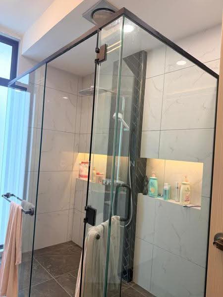 Semi-Detached House for Sale in Johor Bahru (Johor) - Carson . - Bathroom - PropertyGuru.com.my
