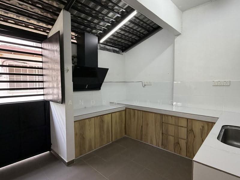 2-storey Terraced House for Sale in Bandar Utama 3 (Bandar Utama) - Sandra Wang - Kitchen - PropertyGuru.com.my