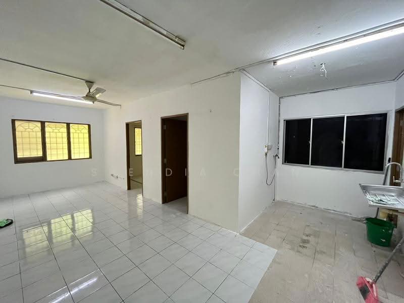 Rumah Flat untuk Dijual di Lestari Apartment - Geok Bee Chan - PropertyGuru.com.my