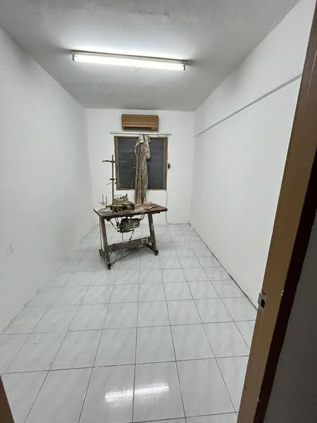 Rumah Flat untuk Dijual di Lestari Apartment - Geok Bee Chan - PropertyGuru.com.my