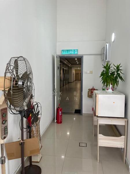 Service Residence for Rent at Pinnacle Petaling Jaya - Geok Bee Chan - Corridor - PropertyGuru.com.my