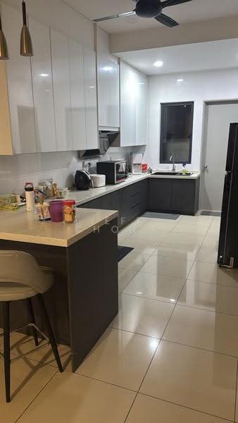 Rumah Teres untuk Disewa di Telok Panglima Garang (Selangor) - Jeff Chong - Kitchen - PropertyGuru.com.my
