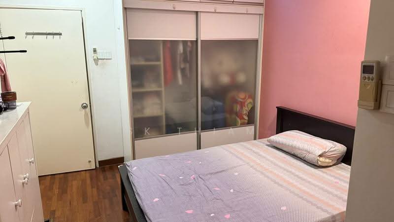 Terraced House for Sale in Kota Kemuning (Shah Alam) - SK Thiam - Bedroom - PropertyGuru.com.my