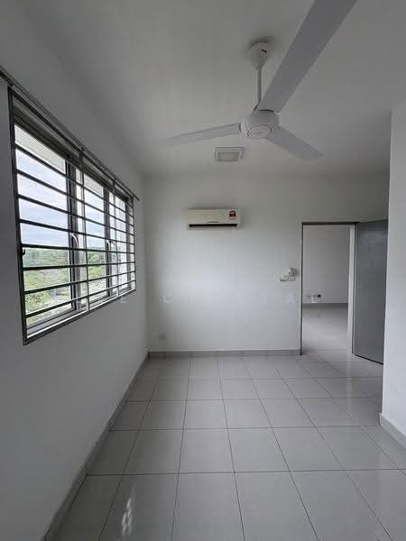 Apartment for Rent at The Residence 1 @ Tiara South - Lee Crystal - Interior - PropertyGuru.com.my