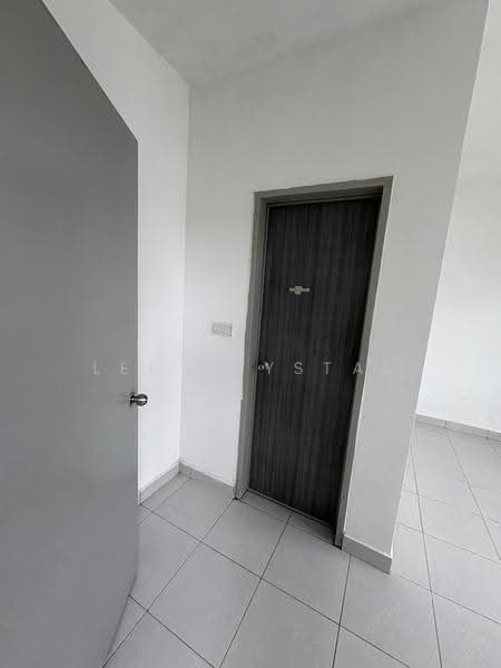 Apartment for Rent at The Residence 1 @ Tiara South - Lee Crystal - Interior - PropertyGuru.com.my