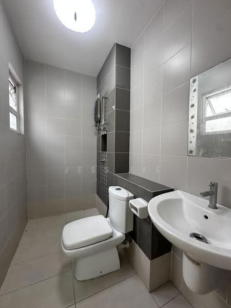 Semi-Detached House for Sale in Setia Damai (Setia Alam) - Jess Tee - Bathroom - PropertyGuru.com.my