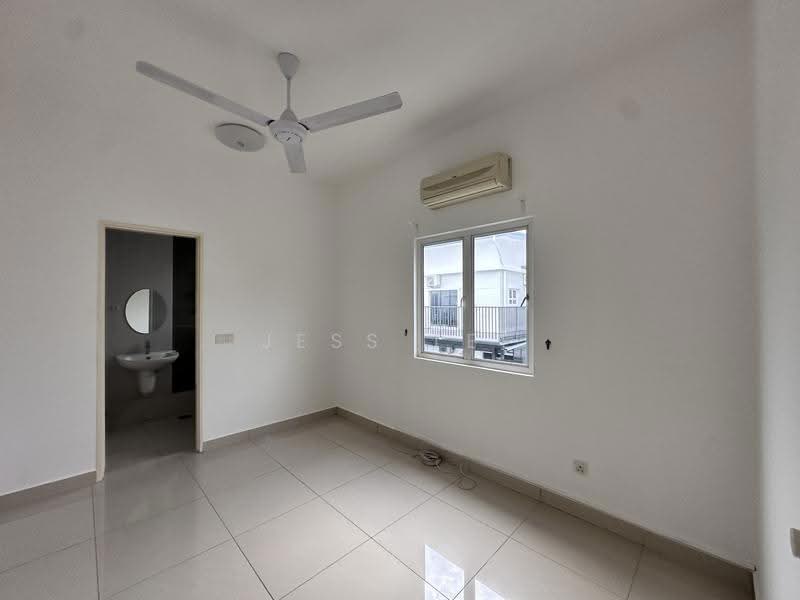 Semi-Detached House for Sale in Setia Damai (Setia Alam) - Jess Tee - Bathroom - PropertyGuru.com.my